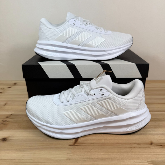 Adidas Galaxy 7 Running shoes gym Workout Women's 8 Cloud White Metalic IH3662 - Picture 1 of 9